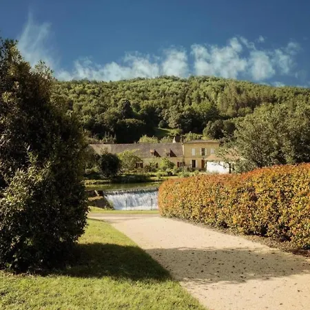 In Dordogne Near Lascaux Cave, Cleaning Included Falcou