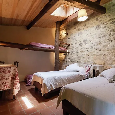 In Dordogne Near Lascaux Cave, Cleaning Included *